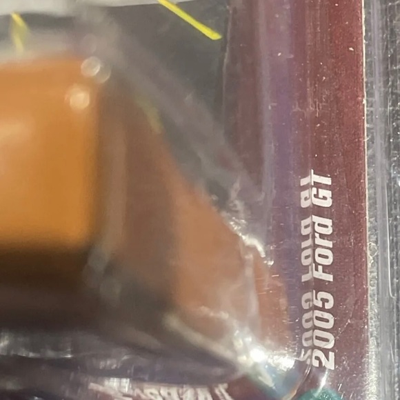 NWT Johnny Lighting 1:64 Diorama - Cars N Coffee - Release 3 - #1 2005 Ford GT - Picture 2 of 5